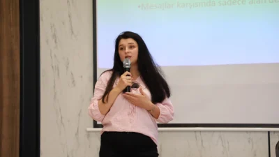 Konya Karatay’da ‘hoş kubbe’de çocuklar eğleniyor ailelere öğreniyor  Konya'da...