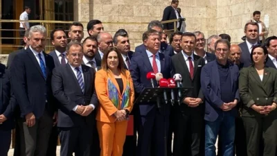  CHP'nin 74 il başkanı, partideki tartışmalar ve gerilime ilişkin